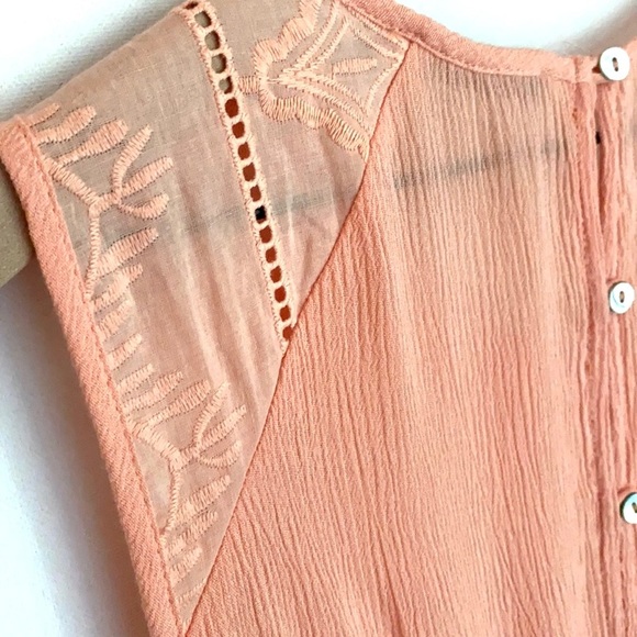 Chloe K sleeveless top, Size L, Color: peach - Picture 7 of 8